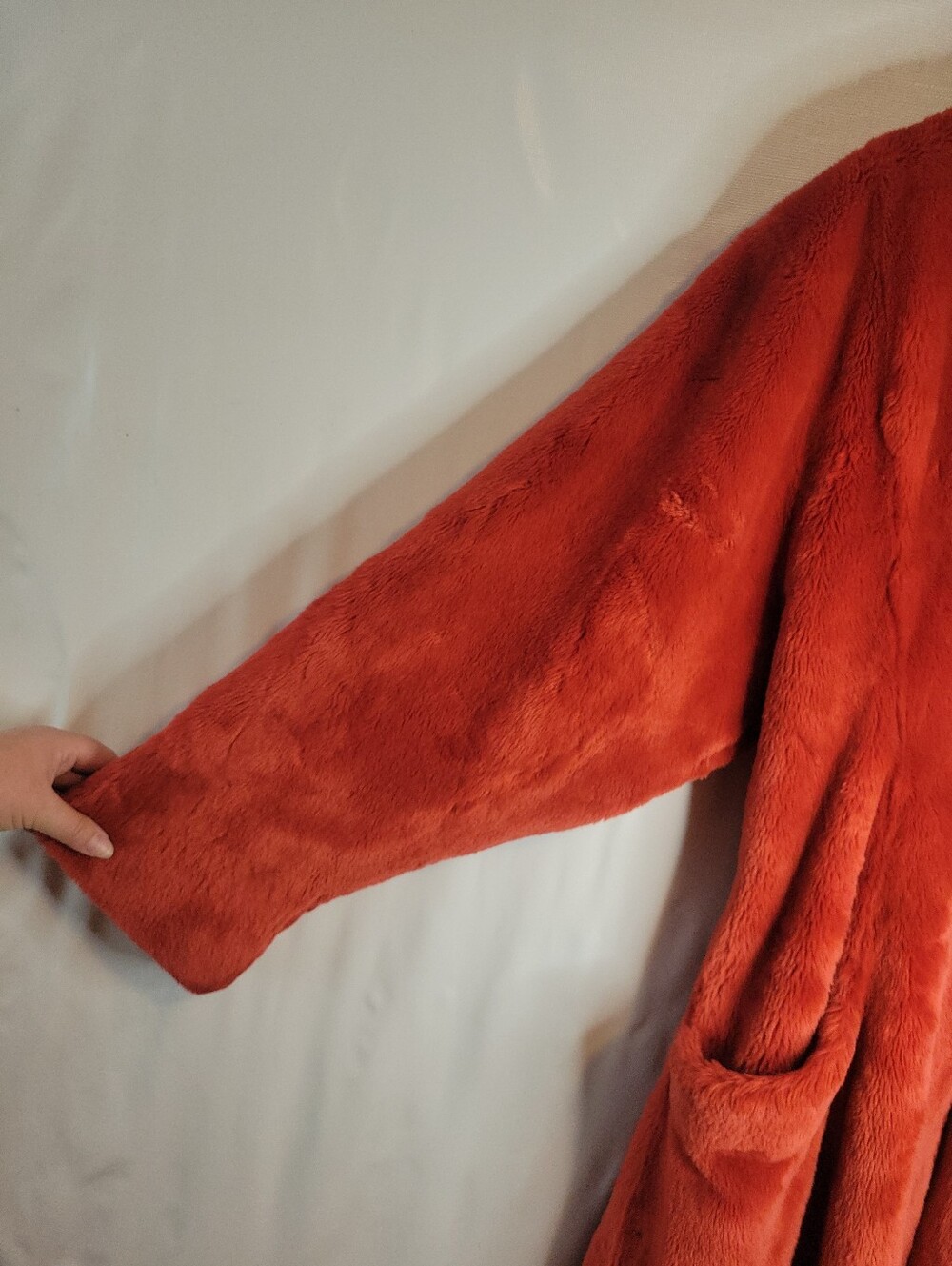 Vintage Blood Orange Red Lou Caétan Faux Fur Long Coat with Black Collar - Picture 10 of 13